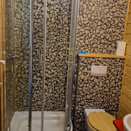 לינה וארוחת בוקר Karczma Rybna Rybaczowka Marina 3*