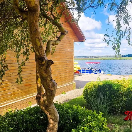 Karczma Rybna Rybaczowka Marina 住宿加早餐酒店