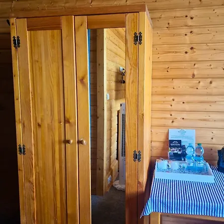 Karczma Rybna Rybaczowka Marina Bed & Breakfast 3*