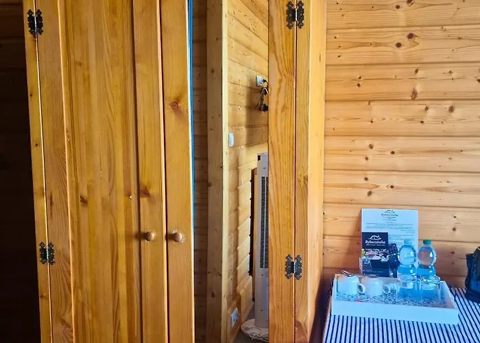 Karczma Rybna Rybaczówka Marina Nocleg ze śniadaniem 3*